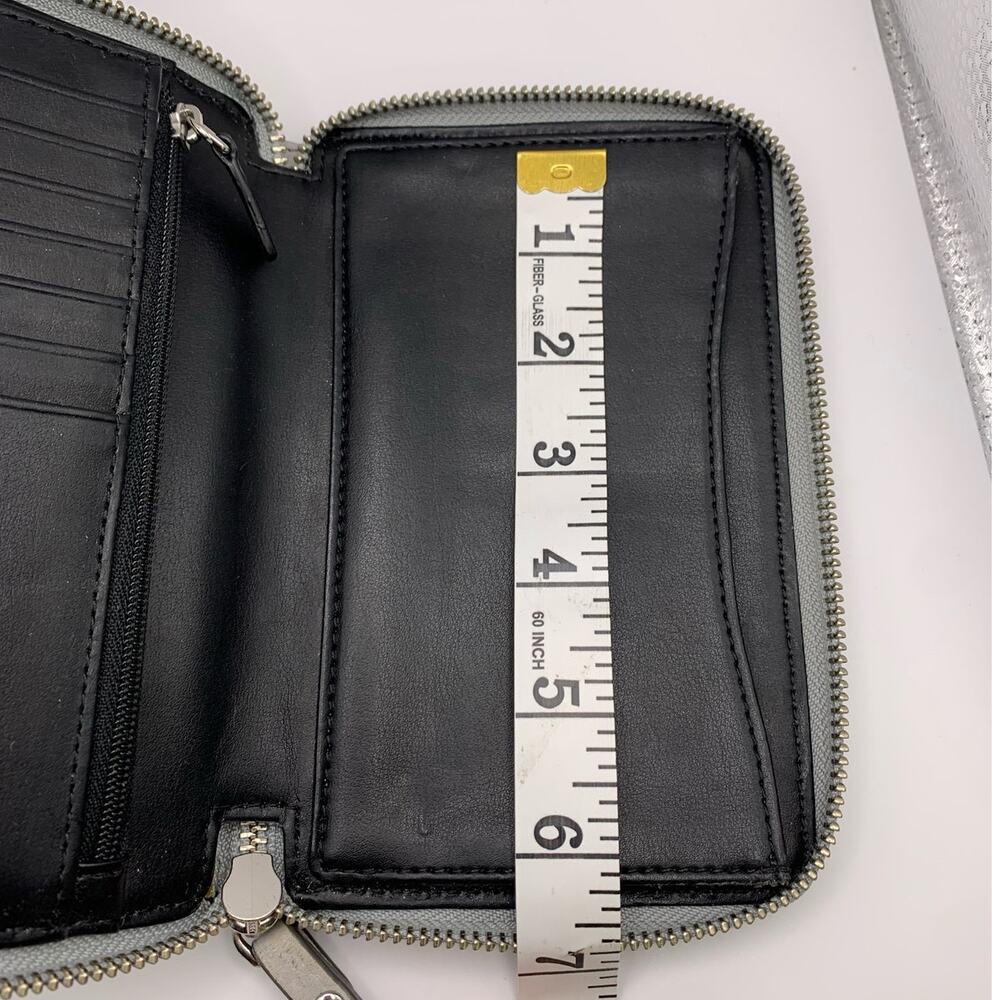 MARC JACOBS Gray Wallet with Phone Slot - Picture 6 of 8